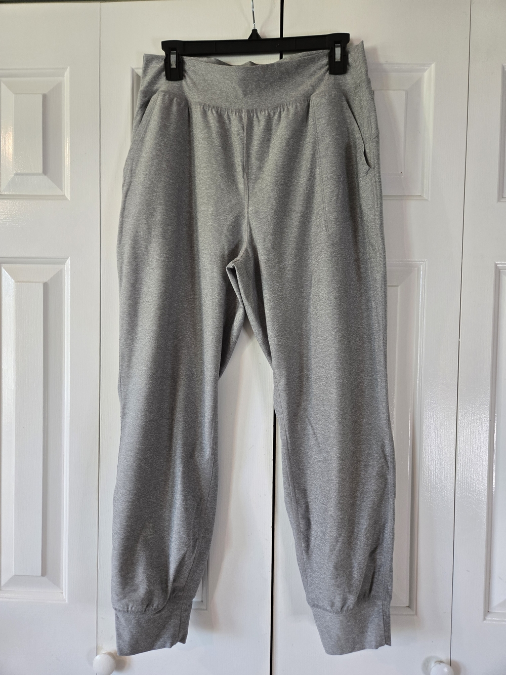 Old Navy Light Gray Women’s Jogger Track Pants